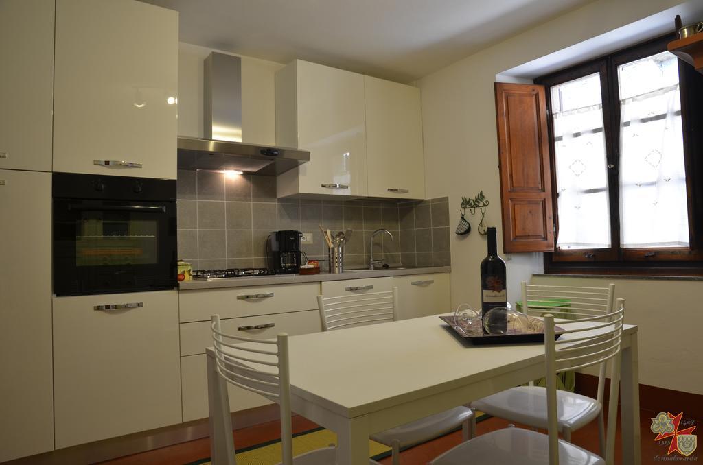 Donnaberarda Apartment Cortona Ruang foto