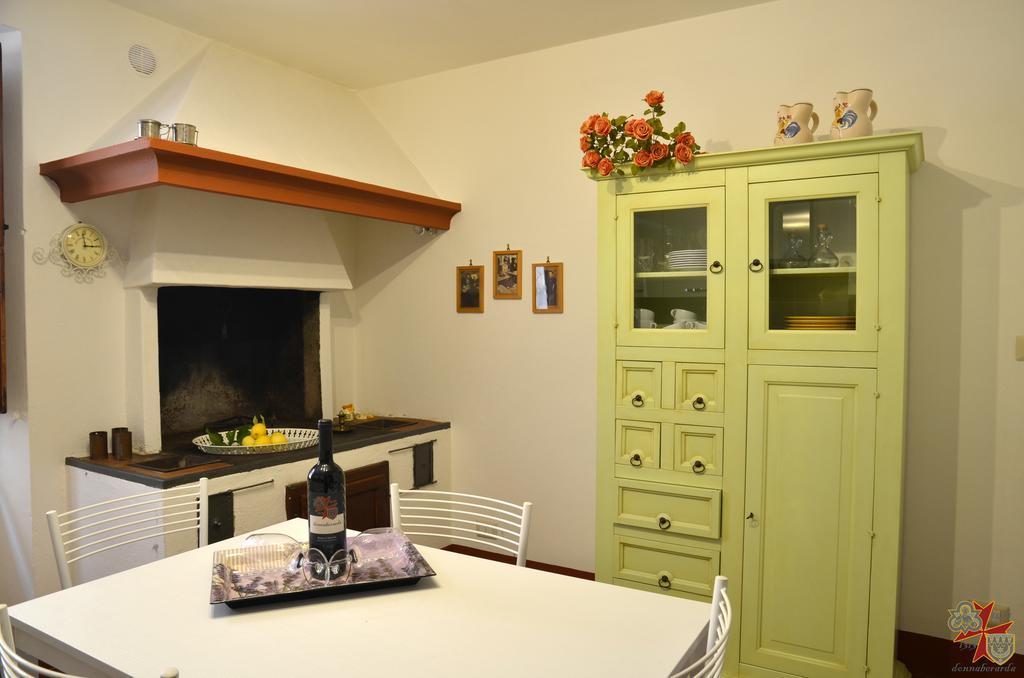 Donnaberarda Apartment Cortona Ruang foto
