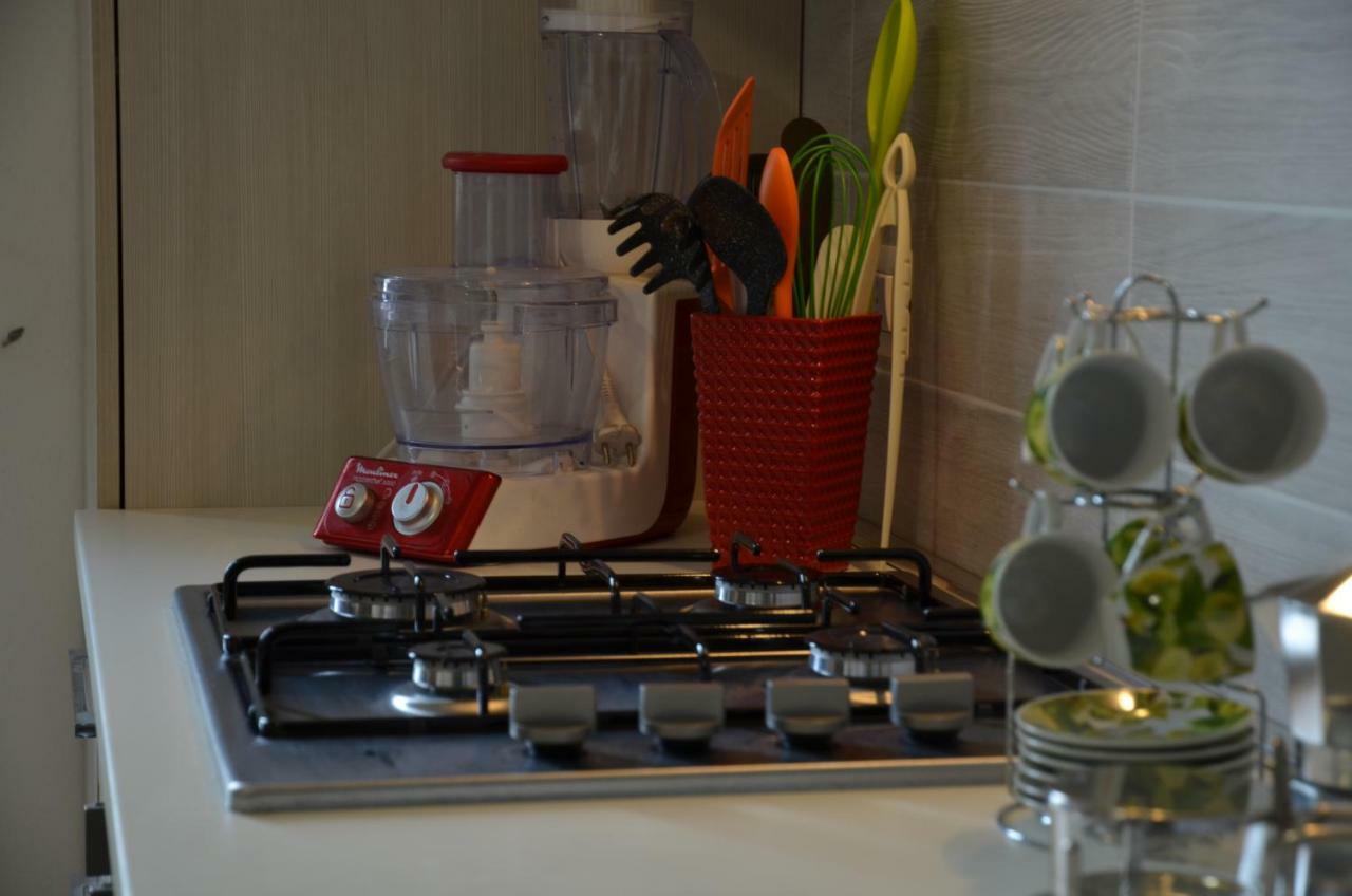 Donnaberarda Apartment Cortona Bagian luar foto