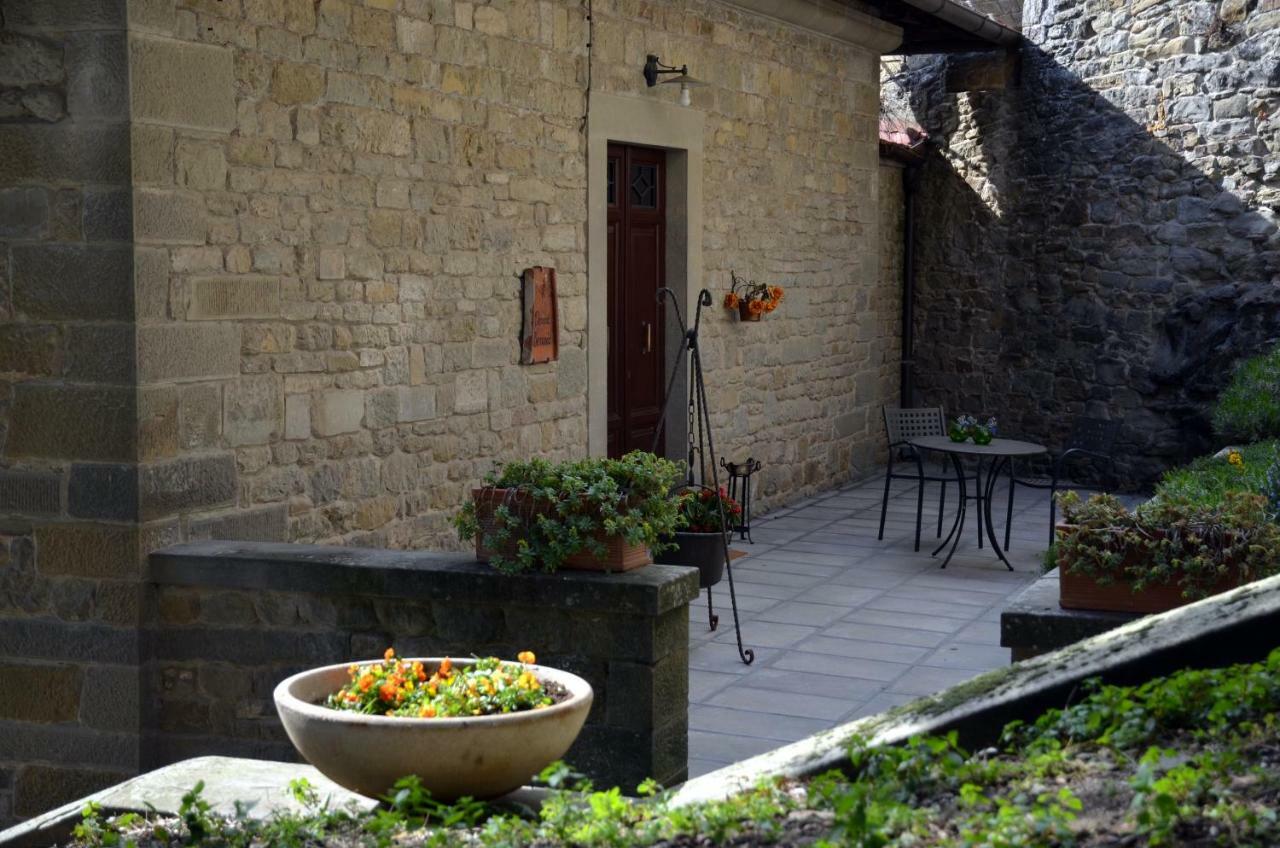 Donnaberarda Apartment Cortona Bagian luar foto